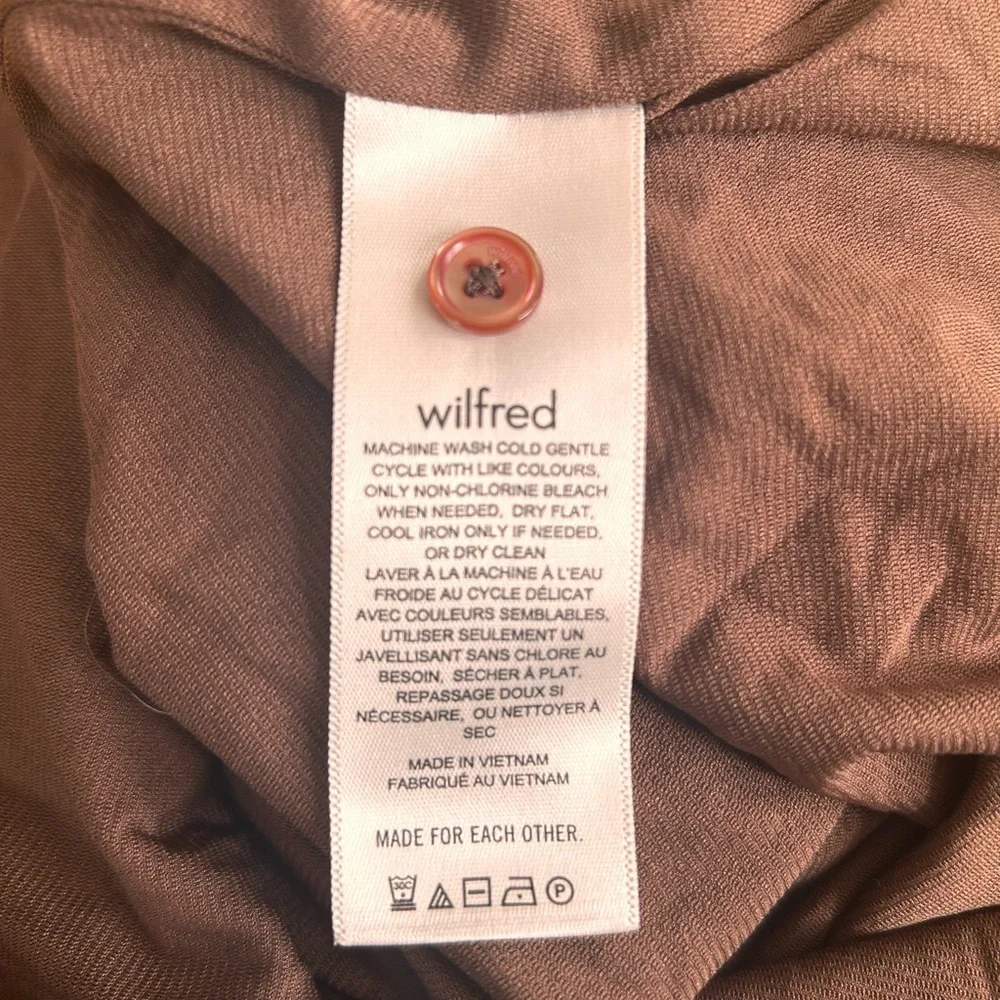 Aritzia Wilfred mesh long sleeve button up - Picture 11 of 12